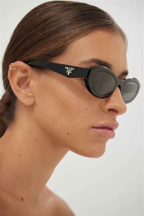 prada sunglasses pr26zs|Prada PR 26ZS 55 Donkergrijs & Talk Sunglasses .